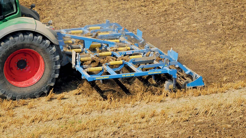 Chisel cultivators